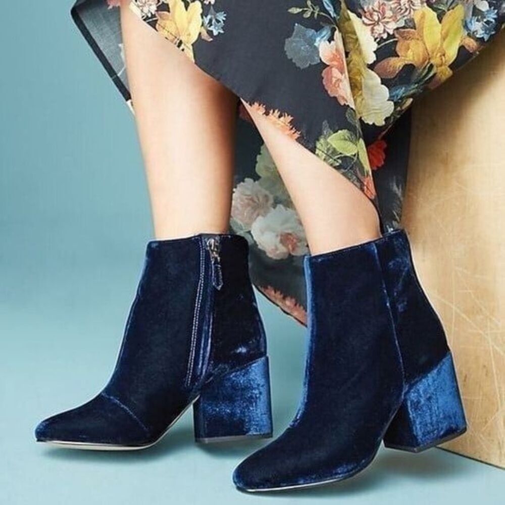 Sam Edelman Taye Blue Velvet Heel Ankle Booties